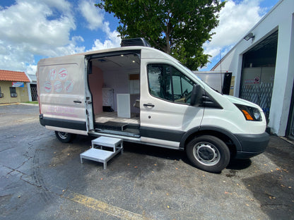 Petite Mobile Nail Salon, FL